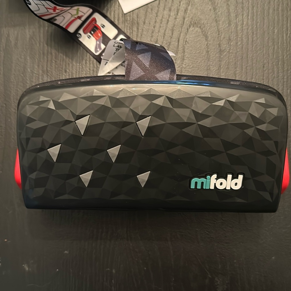 Mifold folding booster seat